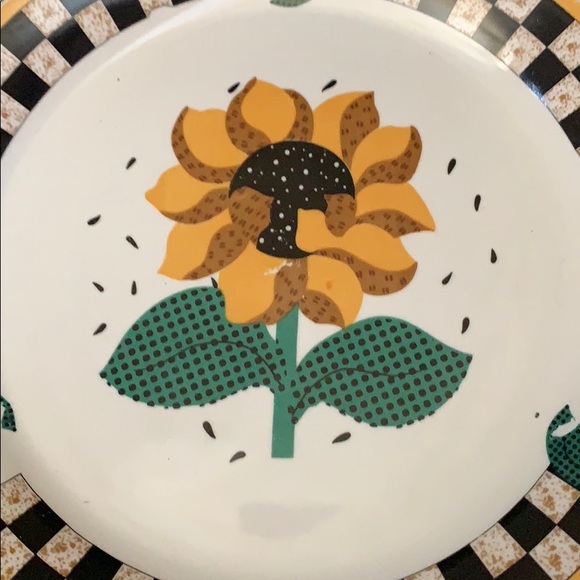 🎁Sunflower & Seeds Plate/Home Decor! - Picture 2 of 5